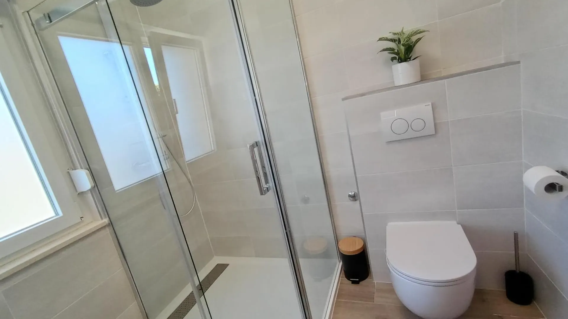 아파트 Novi Prostrani Apartman U Strogom Centru Pule 풀라