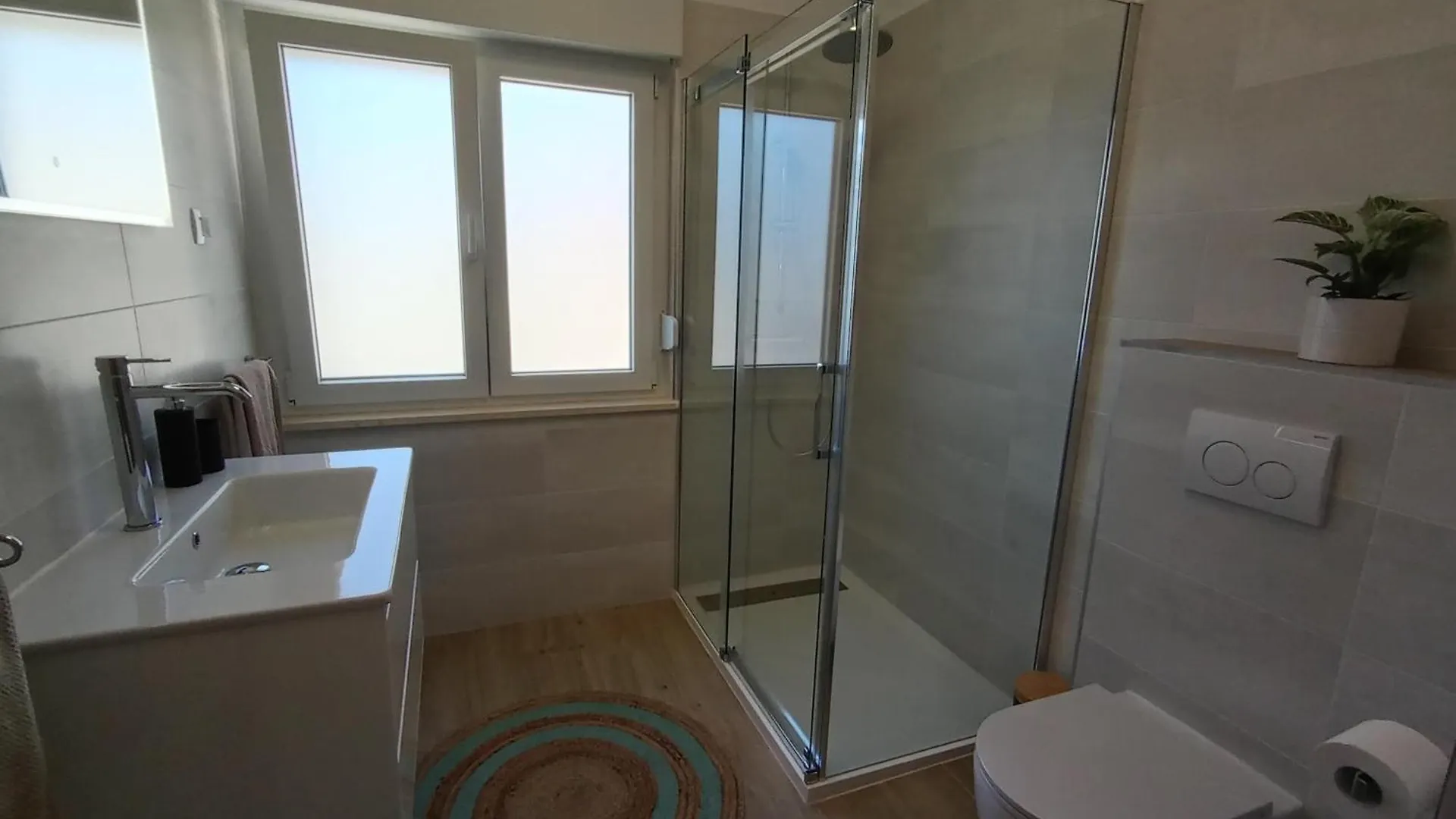 아파트 Novi Prostrani Apartman U Strogom Centru Pule 풀라 크로아티아